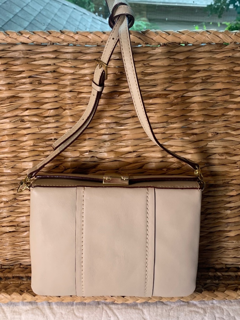 Antonio Melani cream bag New multi compartment